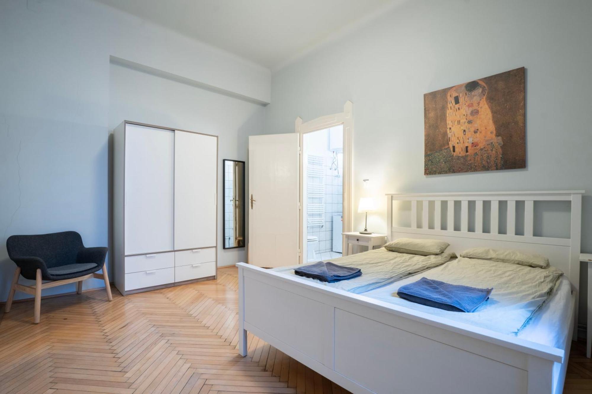 Super Comfort Apartment With 3 Rooms Next To Opera Budapest Exterior foto